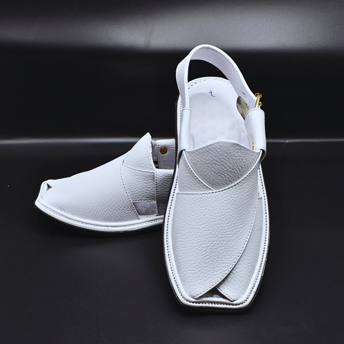 Zalmi White Dotted Leather Chappal