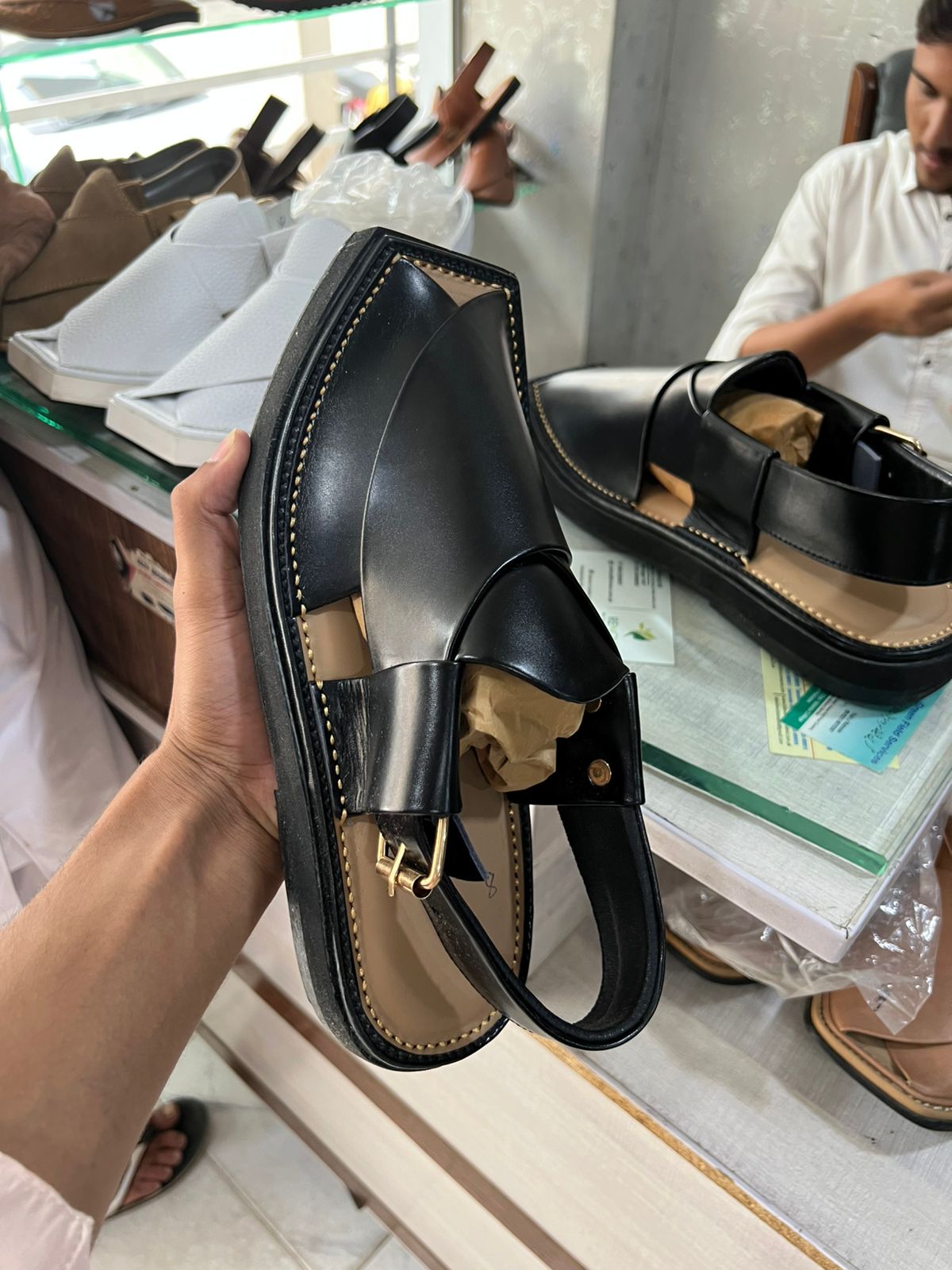 Kaptan Black Leather Chappal