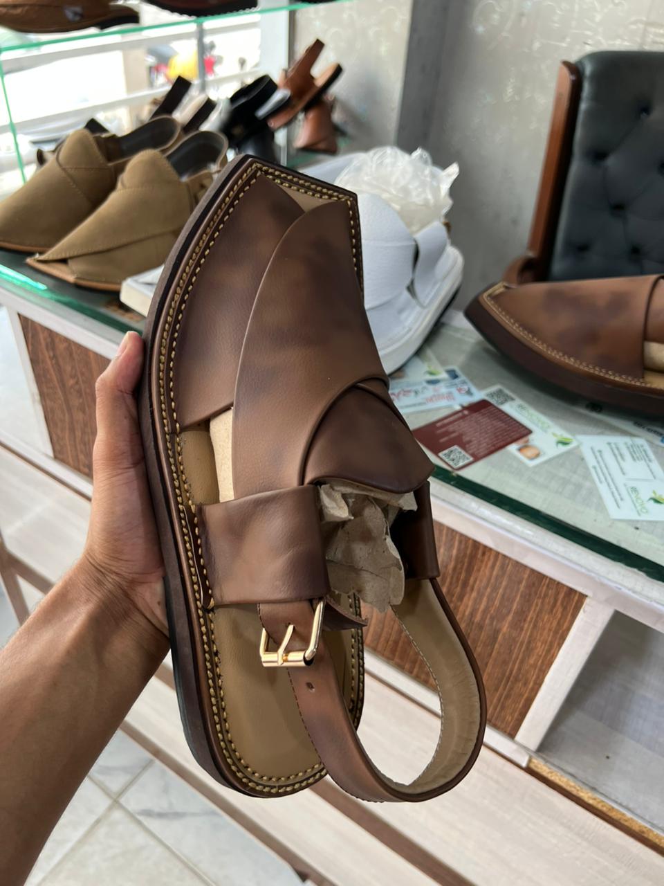 Kaptan Brown Leather Chappal