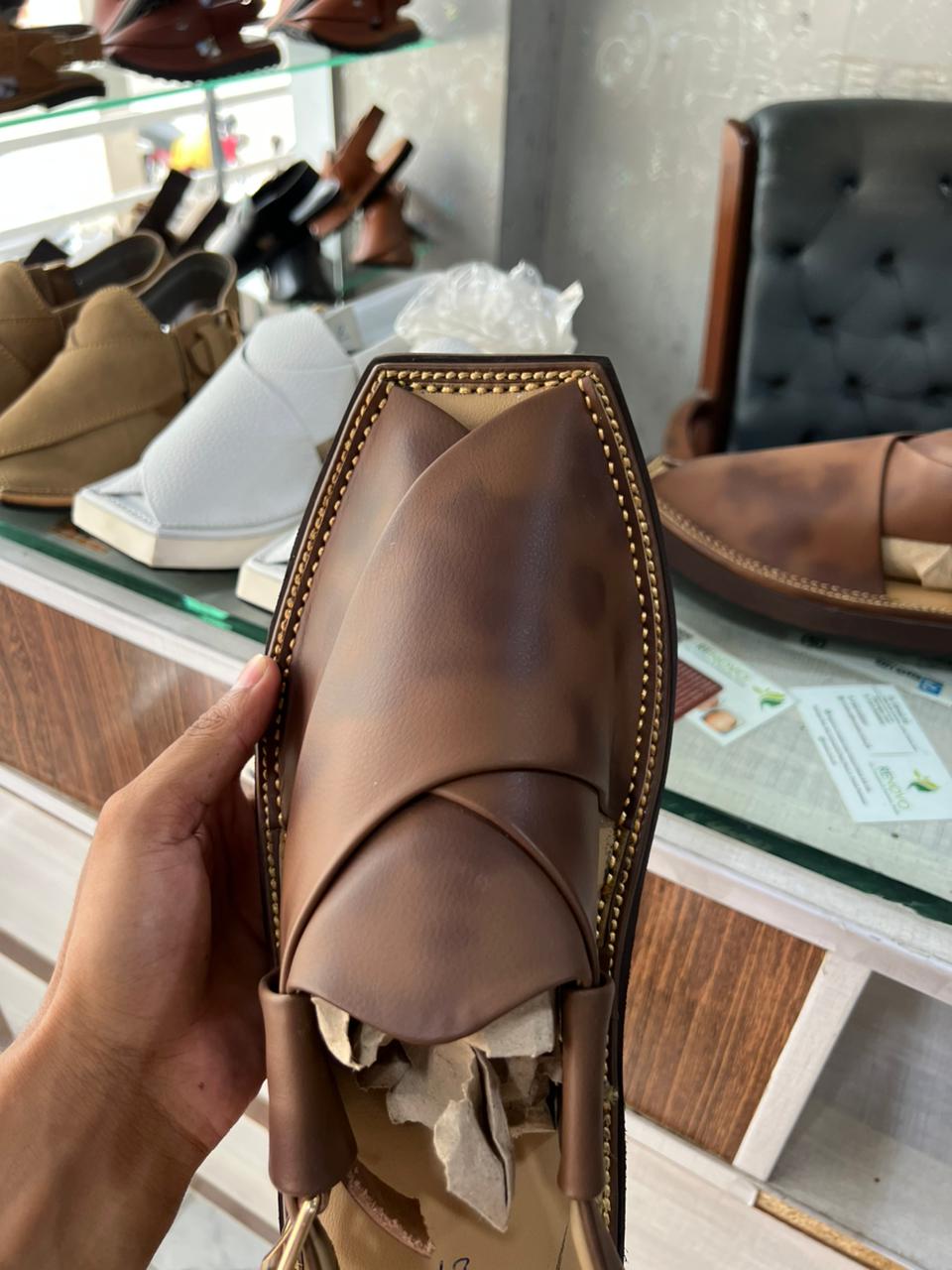 Kaptan Brown Leather Chappal